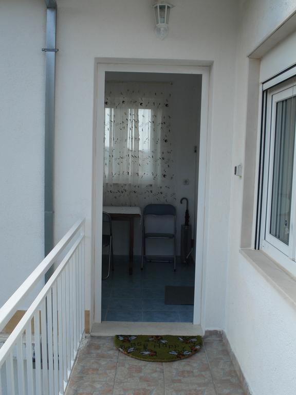 Apartment Meri โตรกีร์ ภายนอก รูปภาพ