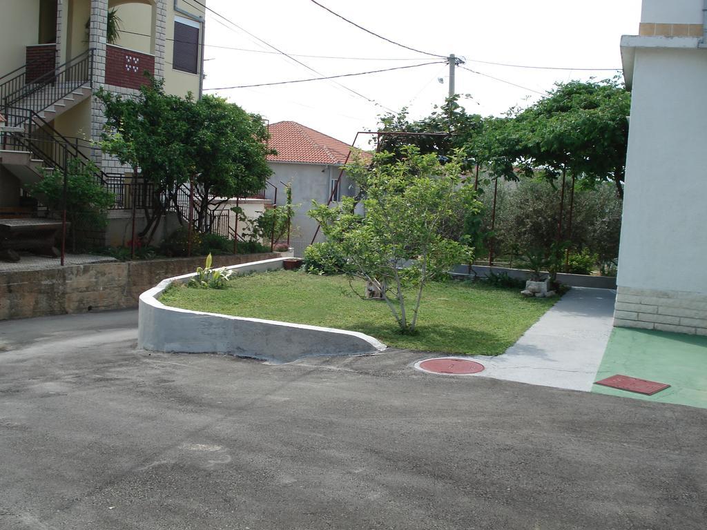 Apartment Meri โตรกีร์ ภายนอก รูปภาพ
