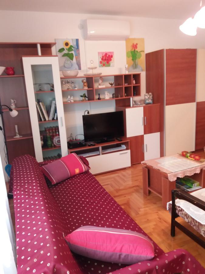 Apartment Meri โตรกีร์ ภายนอก รูปภาพ