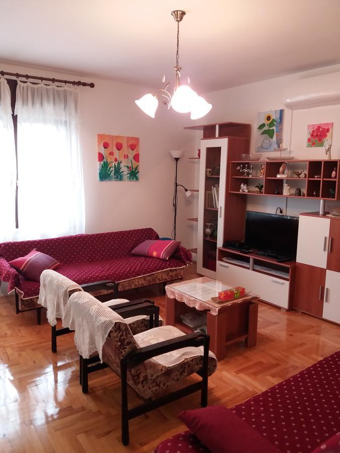 Apartment Meri โตรกีร์ ภายนอก รูปภาพ